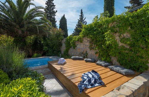 Vrboska House | Villa Verboscana—Spa-Style Facilities in Tranquil Setting