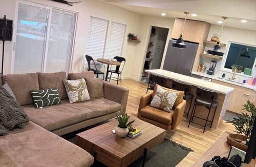 Rio Vista House | VILLA VERDE WALKING DISTANCE TO RIVERn~Rio Vista Lovely 3 bd room~ SMTX