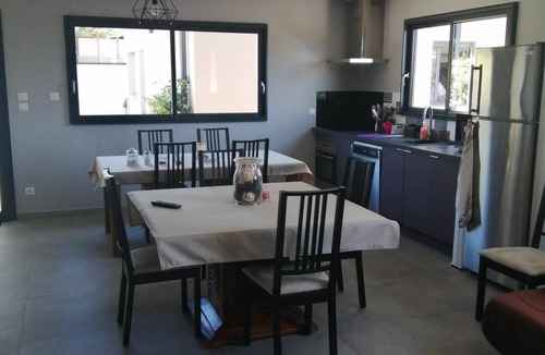 Porte Des Alpes - Mi Plaine - Manissieux Bed & Breakfast | Villa'vi Lyon Est Chambres d'Hôtes