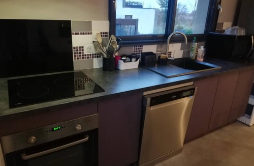 Porte Des Alpes - Mi Plaine - Manissieux Bed & Breakfast | Villa'vi Lyon Est Chambres d'Hôtes