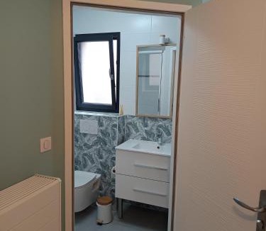 Porte Des Alpes - Mi Plaine - Manissieux Bed & Breakfast | Villa'vi Lyon Est Chambres d'Hôtes