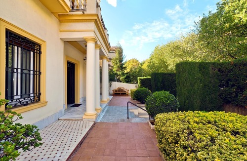 Vilapicina i la Torre Llobeta Villa | Villa Victoria Barcelona: Luxury Villa in Barcelona City