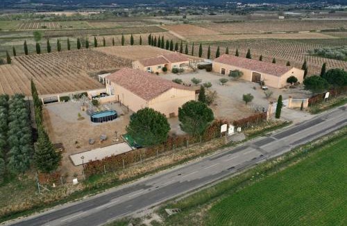 Saint-Jean-de-Fos Villa | -Villa vigneronne moderne piscine et jaccuzi