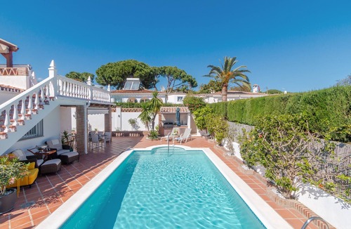 Urbanizacion Costabella Villa | Villa 'Viking' with Sea View, Wi-Fi and Air Conditioning