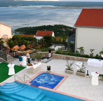 Klanfari Villa | Villa Viktoria