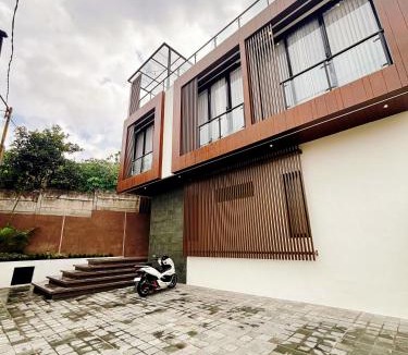 Ngaglik Villa | Villa Vinna A10