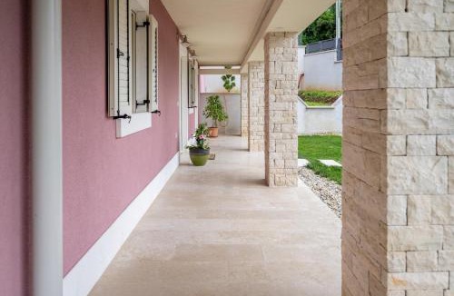 Vinez Villa | Villa Violetta Residence by 22Estates