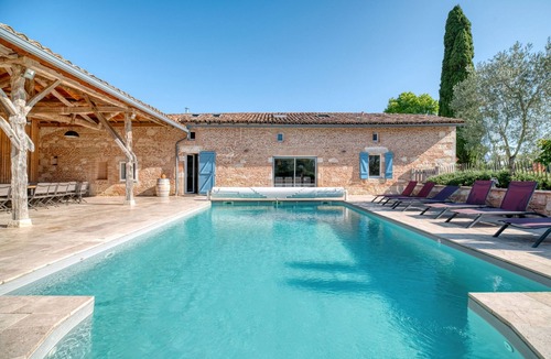 Faudoas Villa | Villa Virginie Gîte 1 – Spacious Air-Conditioned House with Heated Pool and Spa