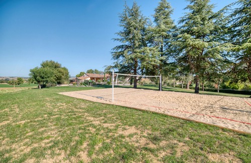 Faudoas Villa | Villa Virginie Gîte 1 – Spacious Air-Conditioned House with Heated Pool and Spa