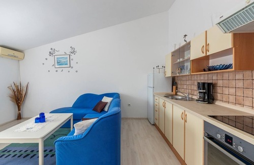 Strpacici Apartment | Villa Visnjan with Pool/One-Bedroom Apartment No.2 with Pool View