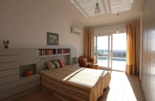 Palau-Saverdera Villa | Villa Vista Real