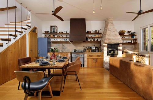 Zarace Villa | Villa Vito: tradition of the Mediterranean with modern, urban details. Hipster!
