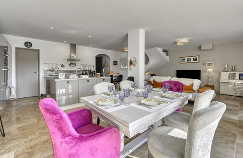 Villelaure Villa | Villa Vittoria, 6-8 ppl. AC & Heated Pool