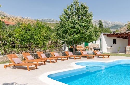 Zrnovnica Villa | Villa Volga