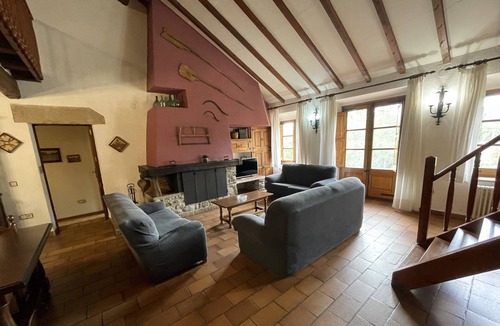 Sant Aniol de Finestres Villa | Villa with Private Pool, lots of space & lovely nature near Girona