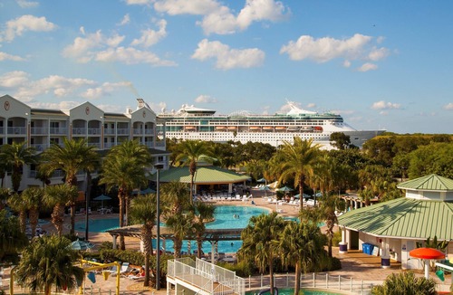 Harbor Heights Villa | Villa w/On-Site Pool, Water Park + Water Slide!