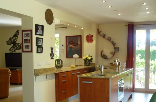 Sarrians Villa | villa w/ pool and Independant Quarters - check reviews on listing #282629