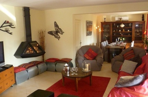 Sarrians Villa | villa w/ pool and Independant Quarters - check reviews on listing #282629