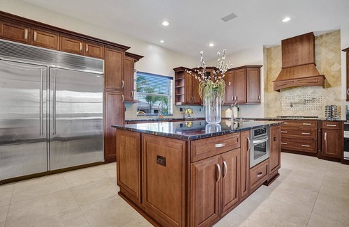 Davie House | Villa w/pool, mini-golf & firepits