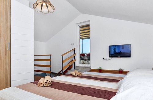 Krvavica Villa | Villa W / View / Private Pool / Free Parking id: nadea