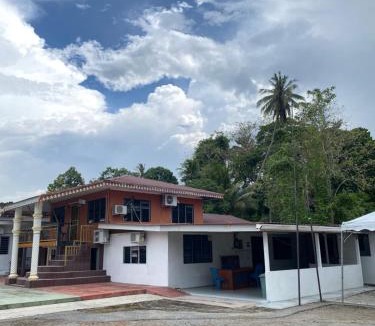 Lenggong Hotel | Villa Warisan Homestay