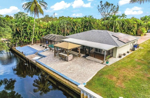Alabama Grove Terrace House | Villa Water's Edge - Heated Pool & River Access