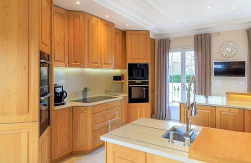 Poigny la Foret Villa | Villa Westwood - Les Demoiselles à Versailles