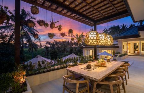 Pengosekan Villa | Villa White Lotus by BaliSuperHost