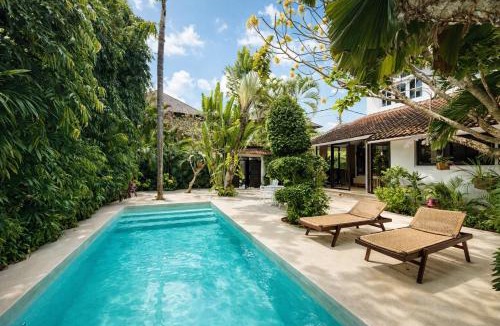 Sunset Road Villa | Villa White Orchid close to Bintang Supermarket