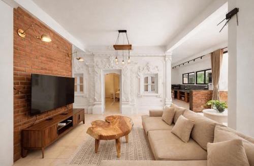Sunset Road Villa | Villa White Orchid close to Bintang Supermarket