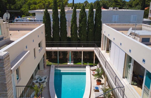 Bol Villa | Villa White Palace of Golden Cape with Pool