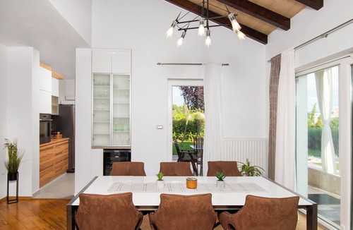 Sibenik House | Villa Whitestone (V9221-K1) - Sibenik