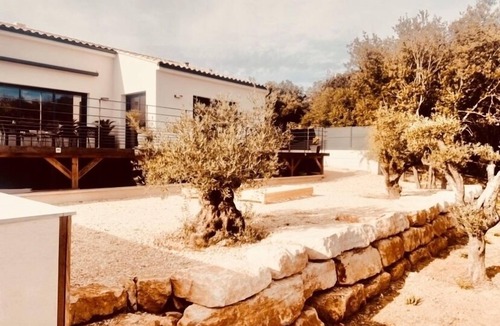 La Roque-sur-Ceze Villa | Villa with a magnificent view