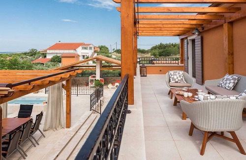 Skradin Villa | Villa with children's playground in Skradin