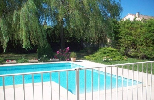 Allegre Les Fumades Villa | Villa with private pool