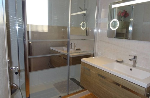Le Grand Large Villa | Villa with Private Pool and WIFI, Pets Welcome