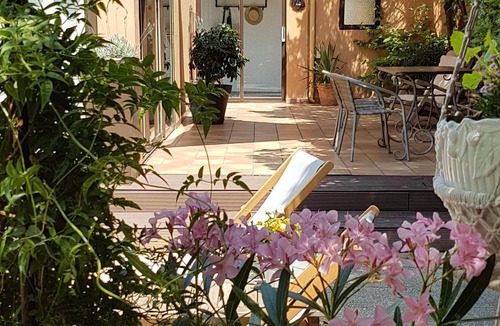 Chateauneuf-du-Pape Villa | Villa with pool CHATEAUNEUF DU PAPE