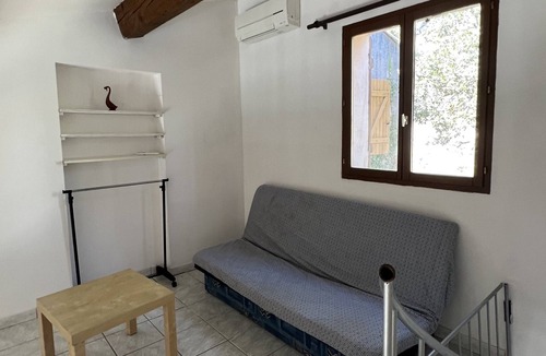 Montfort-sur-Argens Villa | VILLA WITH POOL OVERFLOW