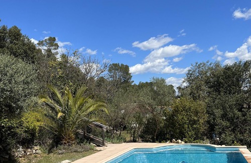 Montfort-sur-Argens Villa | VILLA WITH POOL OVERFLOW