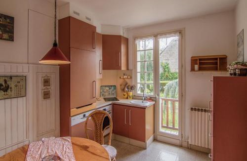 Saint-Bonnet-la-Riviere Villa | Villa with Pool in Corrèze