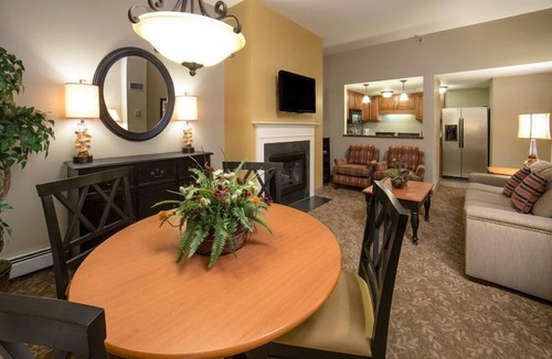 Brownsville Villa | Villa with Games Room + Fitness Center Access