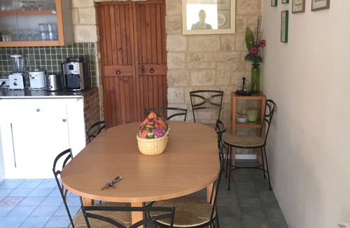 Menton House | Villa with garden, 12-minute walk from the beach, magnificent sea view.