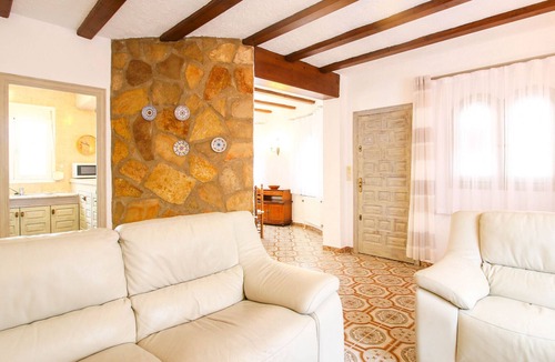 Els Poblets Villa | Villa with garden with lawn Els Poblets Ilona