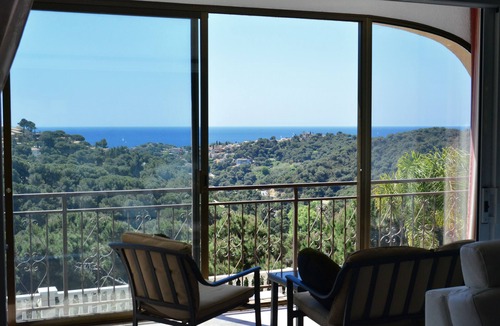 Lloret de Mar Villa | Villa with heated pool and jacuzzi, fantastic sea views, air conditioning