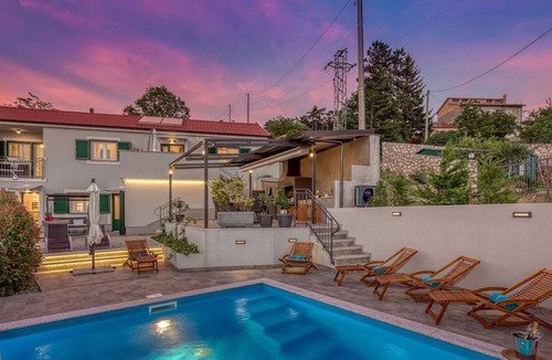 Hreljin Villa | Villa with heated pool, 9 people, sea view