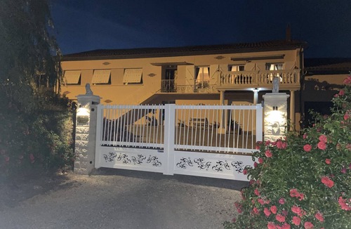 Nailloux Villa | Villa with heated swimming pool and spectacular view in diverse surroundings