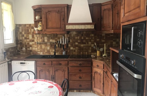 Servian Villa | Villa with HEATED SWIMMING POOL