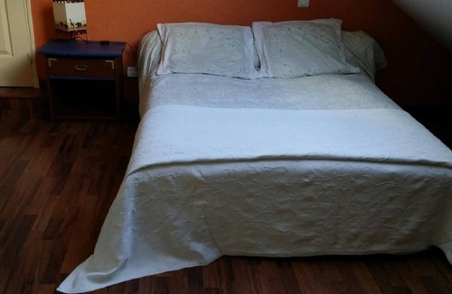 Change Bed & Breakfast | Villa with indoor pool guest rooms