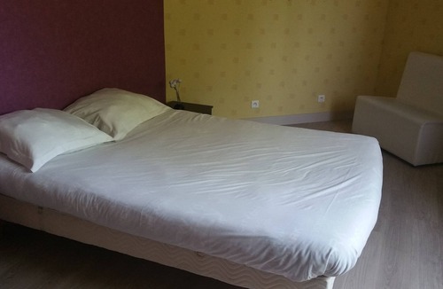 Change Bed & Breakfast | Villa with indoor pool guest rooms