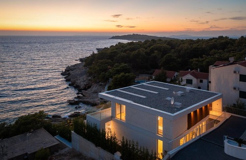 Primosten Burnji House | Villa with Infinity Pool